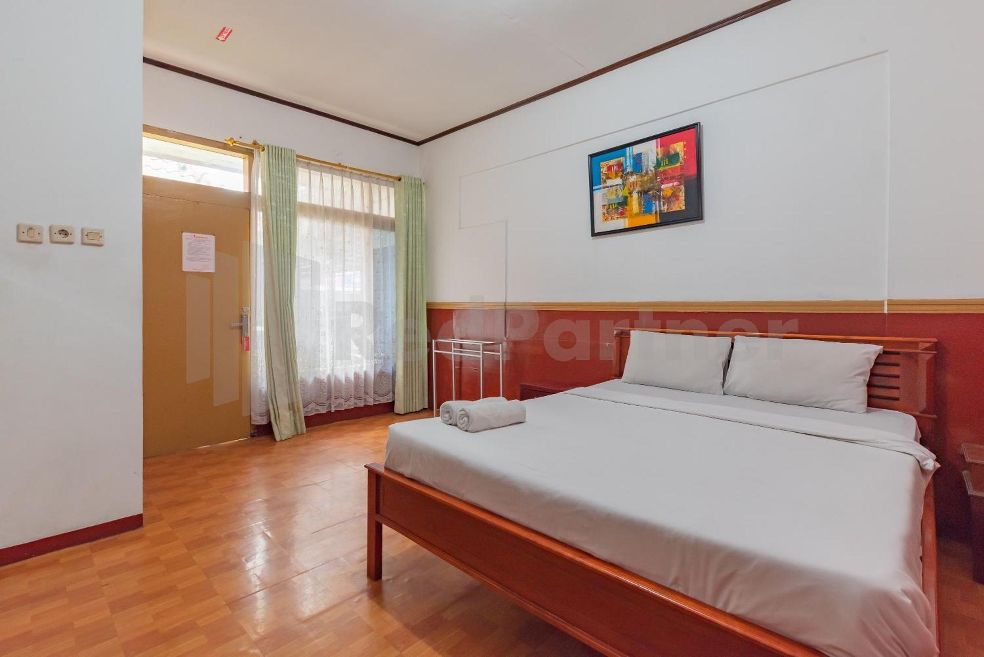 Seruni Guest House Near Alun Alun Lembang Mitra Reddoorz Eksteriør bilde